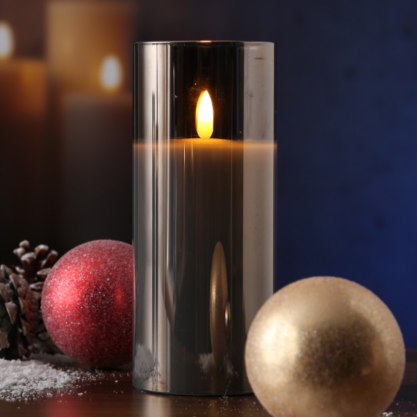 LED Kerze im Glas - Windlicht - Echtwachs - flackernde 3D Flamme - Timer - H: 17,5cm - rauchgrau