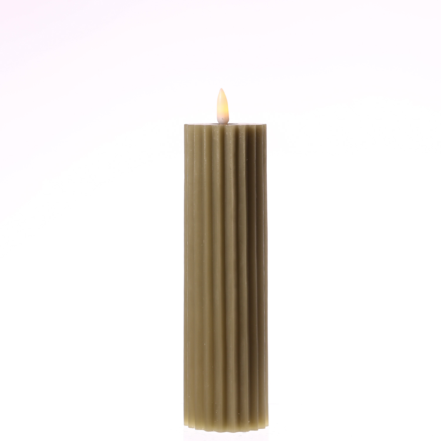 LED Kerze LIV - gerillt - Echtwachs - warmweiße 3D Flamme - H: 22,5cm - D:  5,5cm - Timer - grün