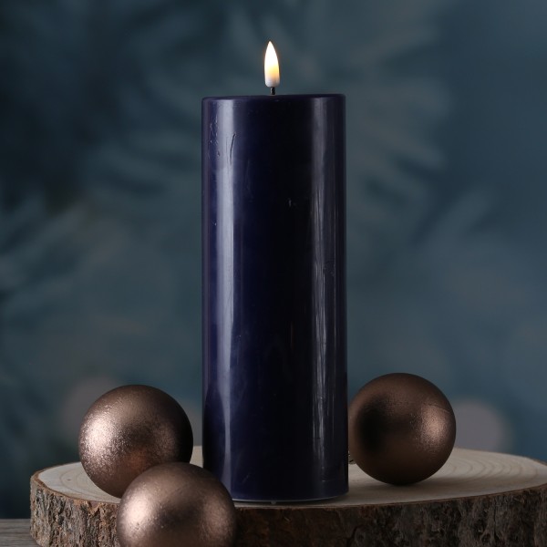 LED Stumpenkerze MIA - Echtwachs - realistische 3D Flamme - H: 20cm - D: 7,5cm - königsblau