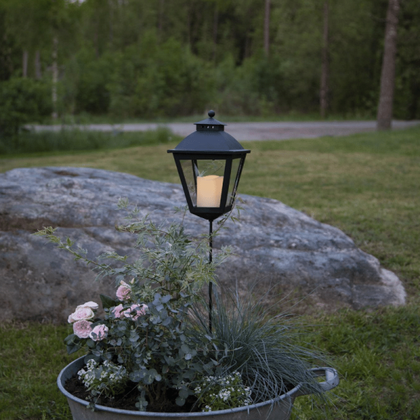 LED Grablaterne/Grablicht "Serene" mit Stab - warmweiße LED - H: 85cm, D: 15,5cm - Timer - schwarz